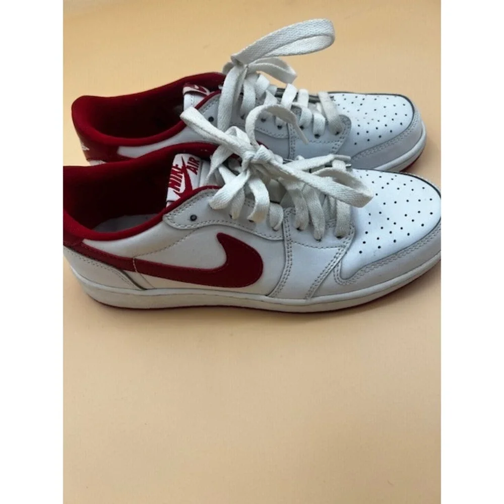 Nike Air Jordan 1 Retro Low OG Youth 5.5Y White Red Good 709999-101 Sneaker